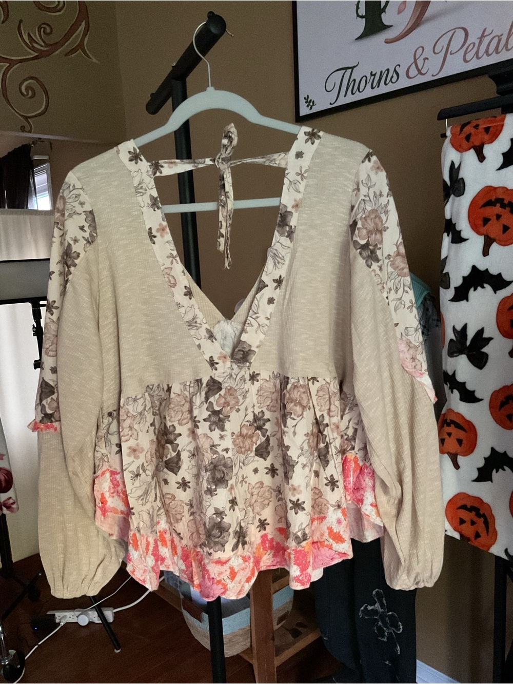POL Floral Cream Peasant Blouse with Pink-Orange Trim - Picture 2 of 2